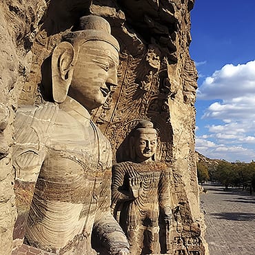 Datong – Yungang Grottoes & Huayan Monastery Day Tour