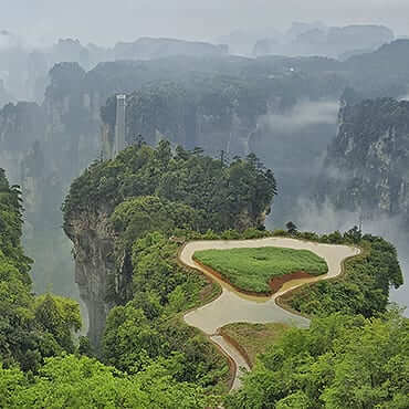 10 Days Essence of China and Magical Avatar Mountain Tour