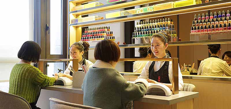 Sample Haidilao hotpot at the flagship Haidilao hotpot restaurant, Beijing