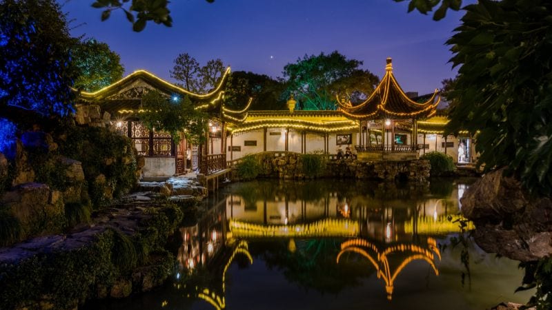 Visit Suzhou at night